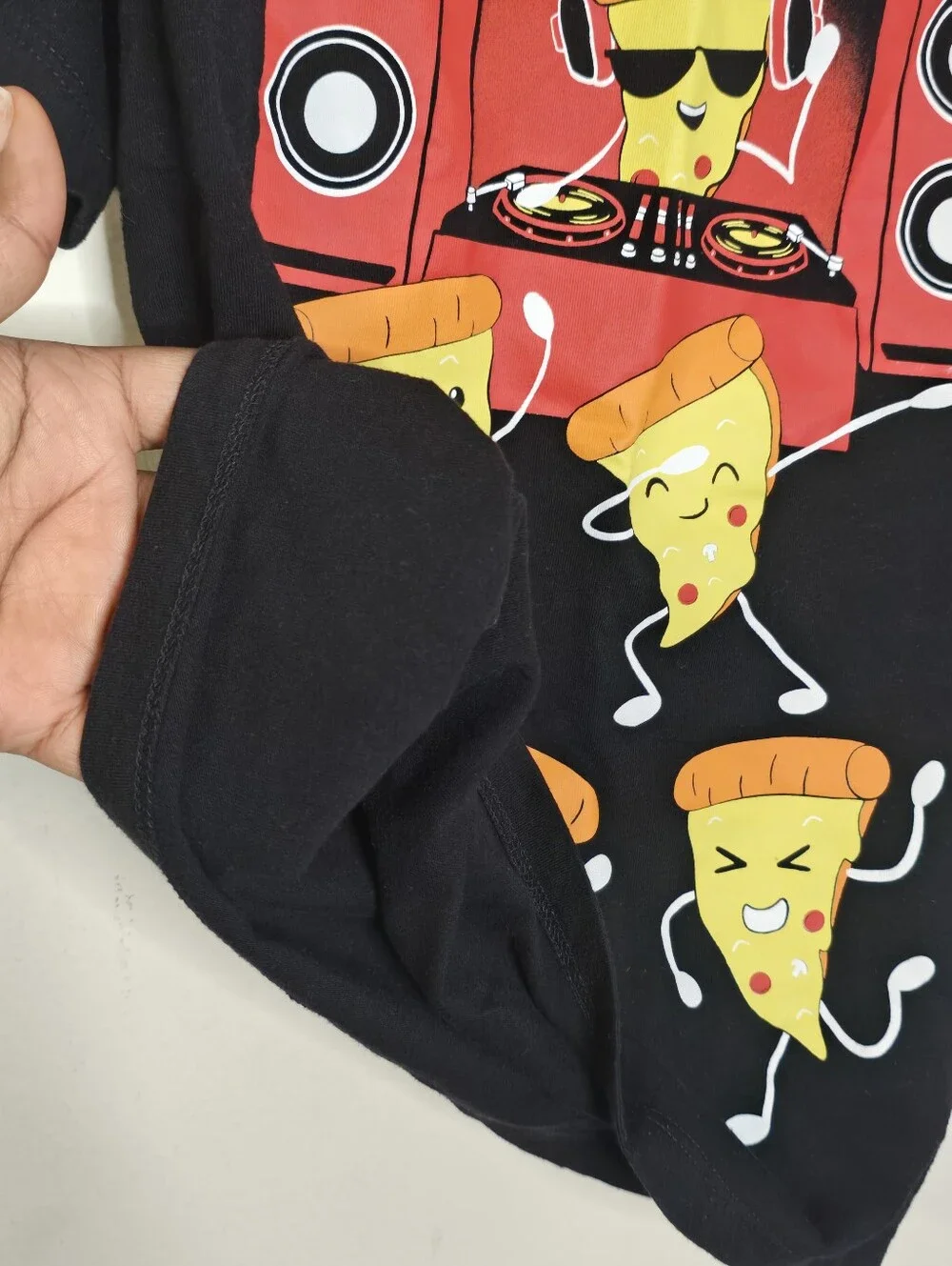 The Children's Place Boys T-Shirt Size 7/8 Black Pizza Party DJ Graphic Kids Tee